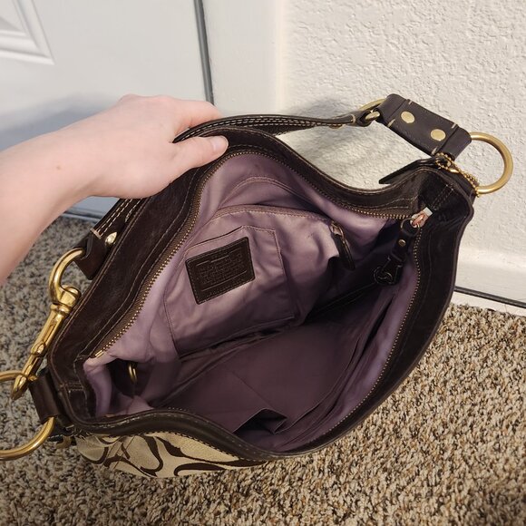 Coach 12674 Signature Zoe Hobo Bag - Picture 3 of 3